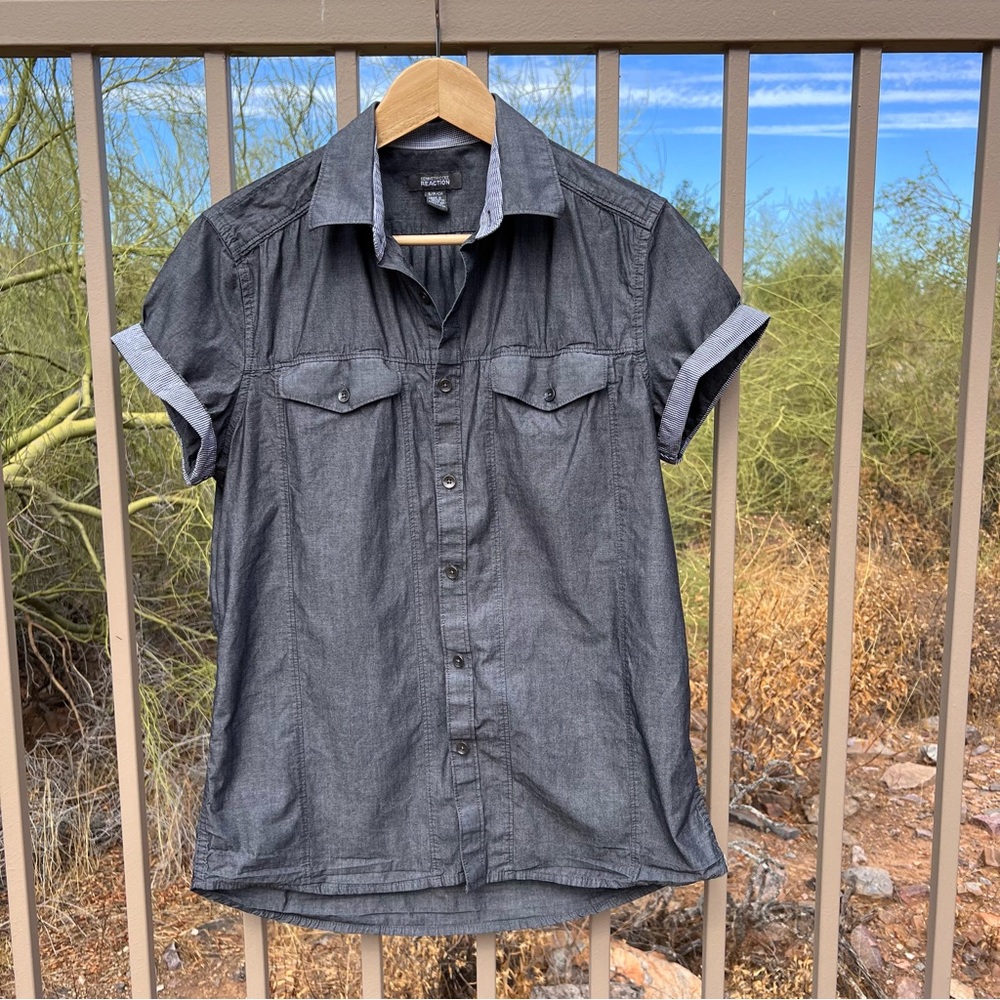 ⬇️💲Kenneth Cole Reaction Men’s Button Down Shirt S Color Dark Gray 💯% Cotton